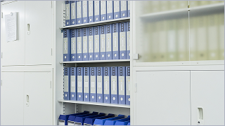 一般の鍵付きキャビネット